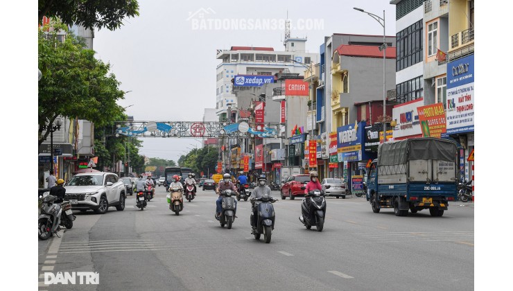 90M mặt quốc lộ 3 . sẵn nhà 4 tầng